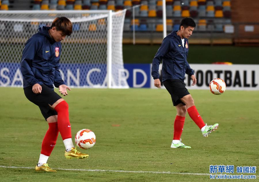 （体育）（7）足球——亚洲杯：中国队备战首场比赛