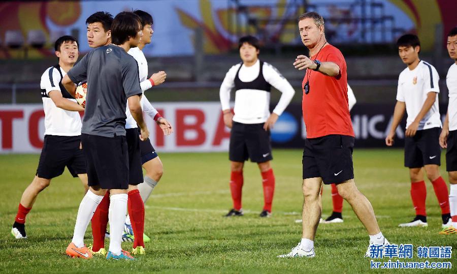 （亚洲杯）（4）足球——中国队备战小组赛