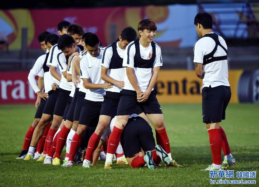 （亚洲杯）（6）足球——中国队备战小组赛