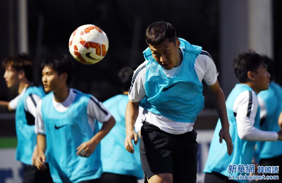 （亚洲杯）（7）足球——中国队备战小组赛