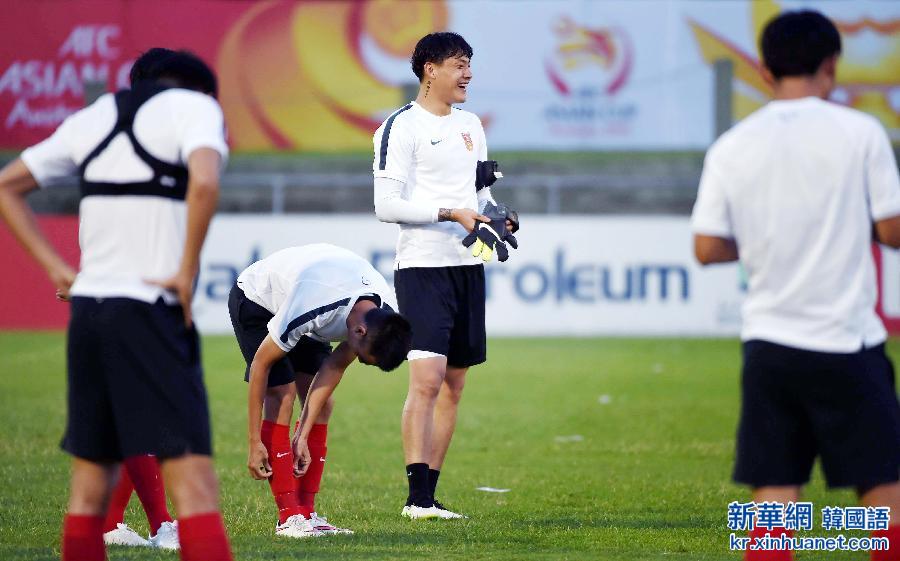 （亚洲杯）（8）足球——中国队备战小组赛