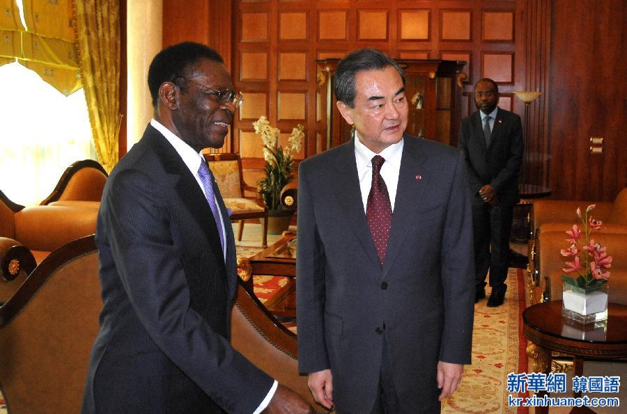 （XHDW）（1）王毅对赤道几内亚进行正式访问