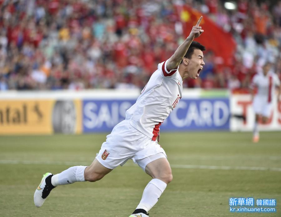 （亚洲杯）（12）足球——小组赛：中国队对阵朝鲜队