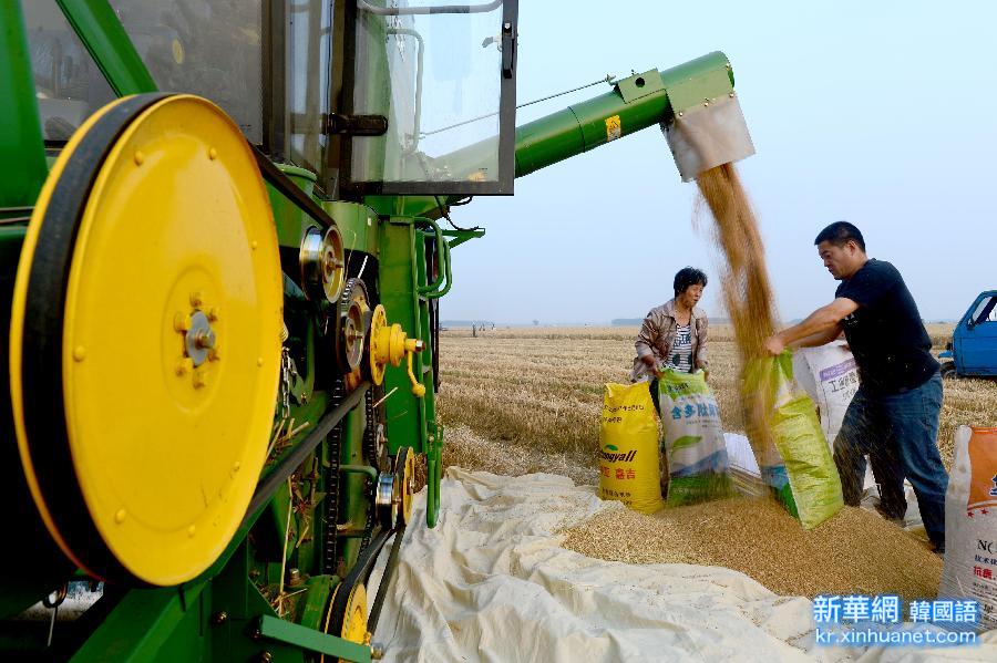 （财经专线）（2）2014年中国经济增长7.4%