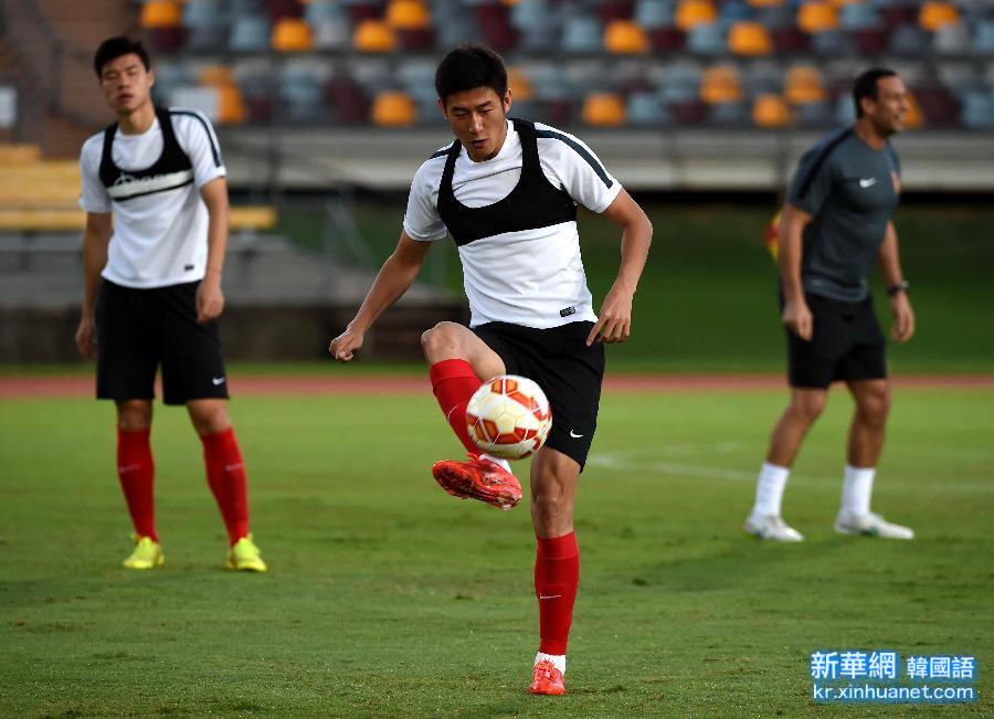 （亚洲杯）（2）足球——中国队备战四分之一决赛 
