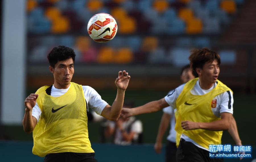 （亚洲杯）（3）足球——中国队备战四分之一决赛 