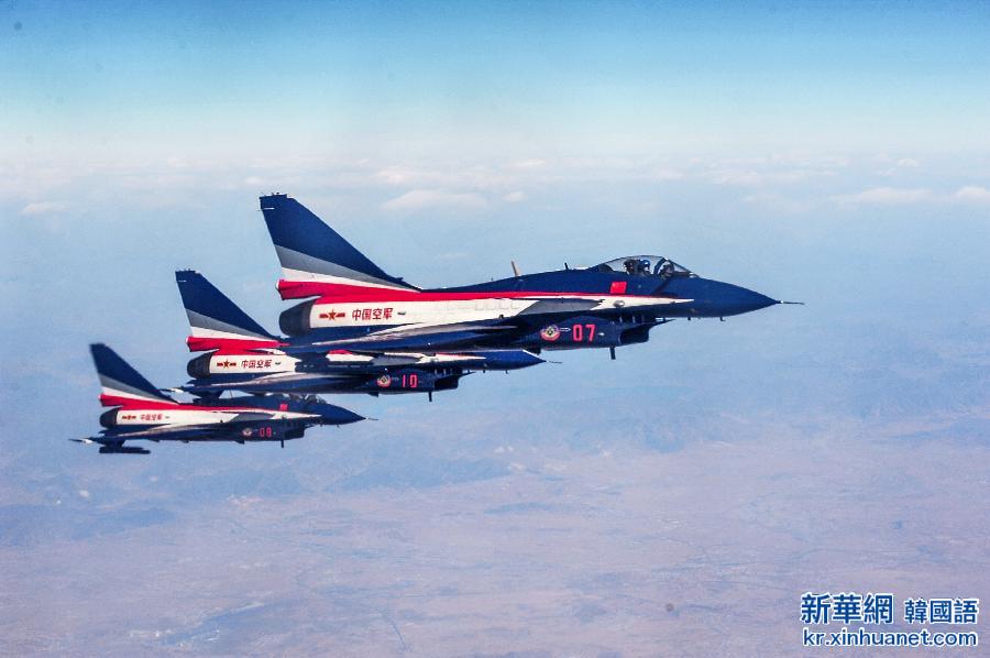 （军事）（2）中国首批歼击机女飞行员将驾歼－10海外首秀