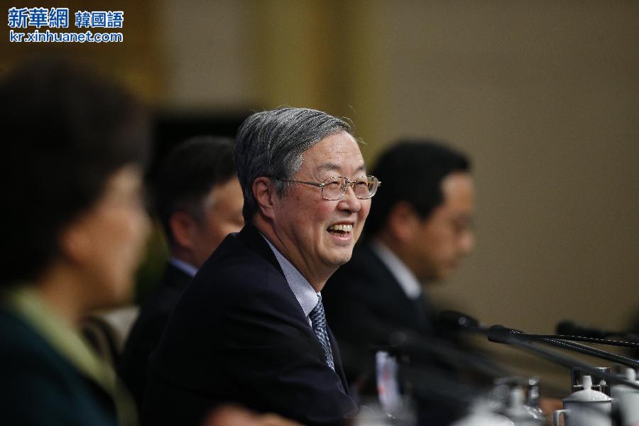（两会）（2）中国人民银行行长周小川等答记者问