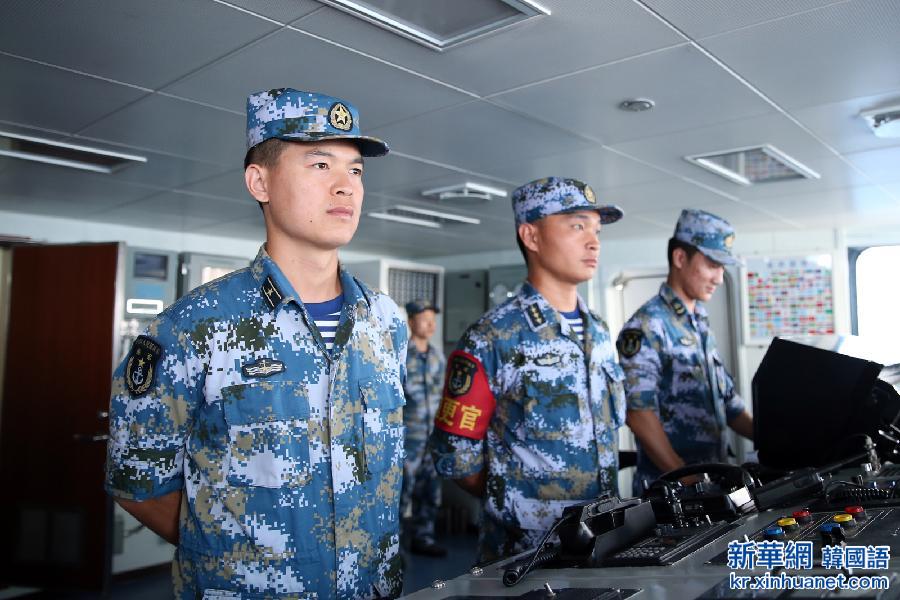 （国际·图文互动）（1）通讯：保护同胞的诺亚方舟——探访中国海军第19批护航编队潍坊舰