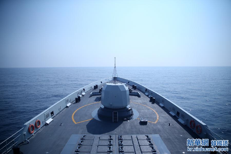 （国际·图文互动）（3）通讯：保护同胞的诺亚方舟——探访中国海军第19批护航编队潍坊舰