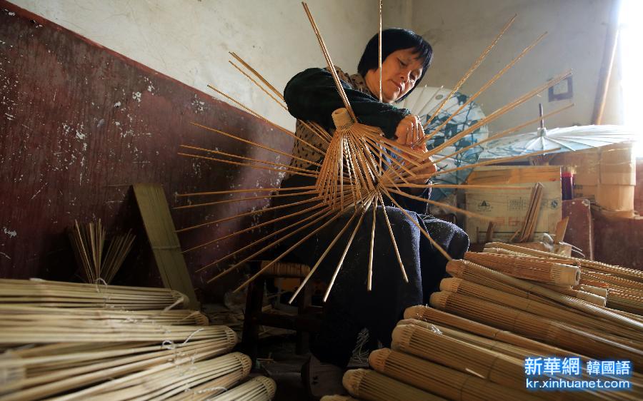 #（文化）（3）探访四川泸州“非遗”油纸伞
