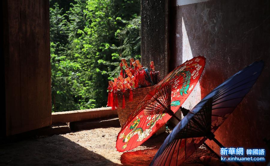 #（文化）（4）探访四川泸州“非遗”油纸伞