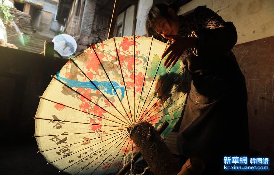 #（文化）（5）探访四川泸州“非遗”油纸伞