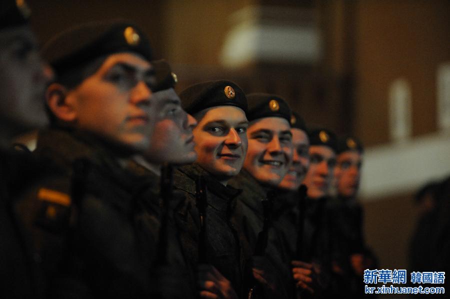 （XHDW）（4）俄罗斯举行红场阅兵夜间彩排