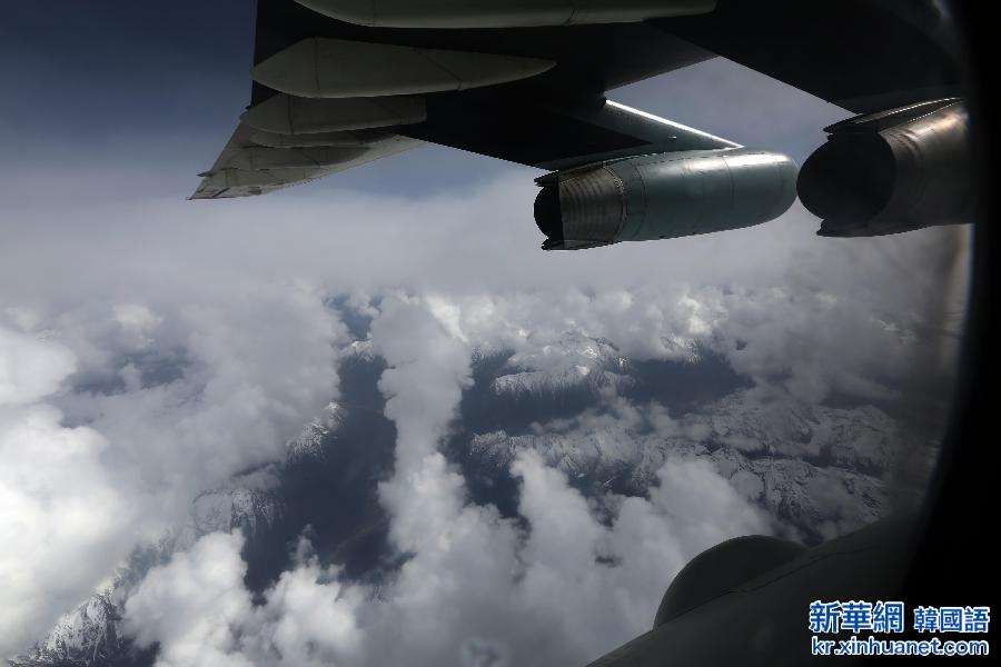 （图文互动）（4）中国空军再派6架飞机空运援助尼泊尔救灾物资