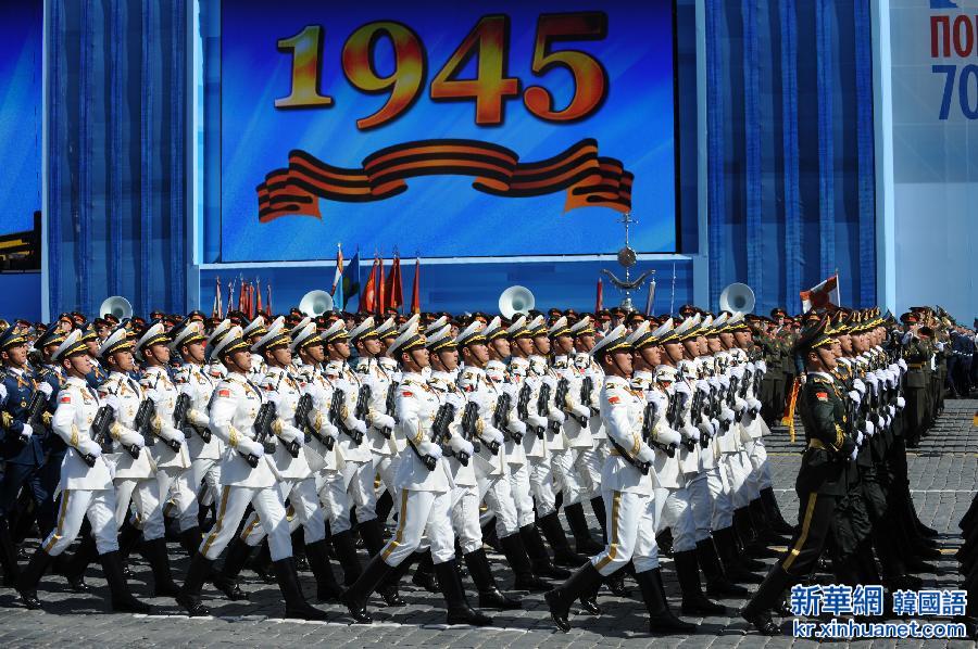 （国际）（19）莫斯科举行卫国战争胜利70周年阅兵总彩排