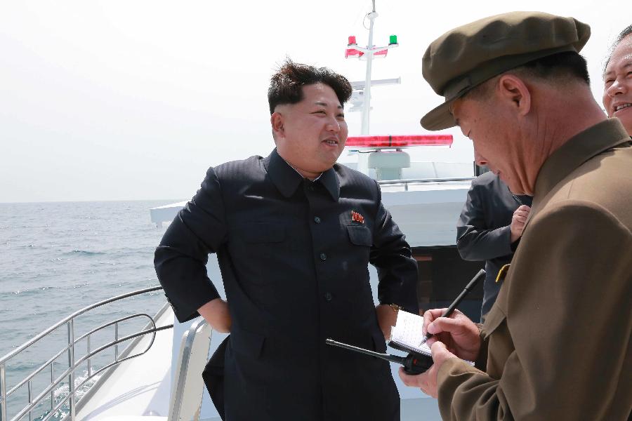 조선, "잠수함 탄도탄 수중 시험발사 성공"