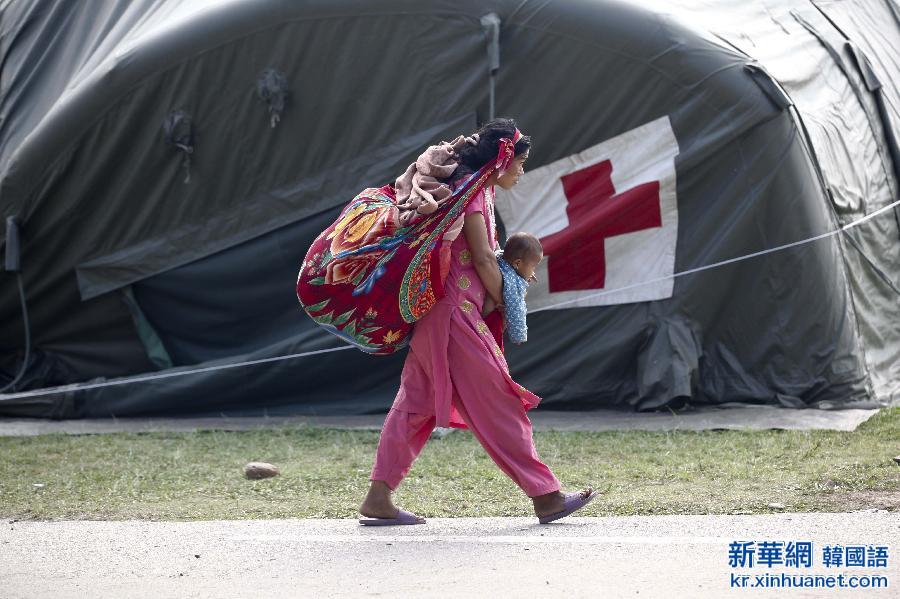 （国际）（1）尼泊尔最新强震已造成61人死亡 