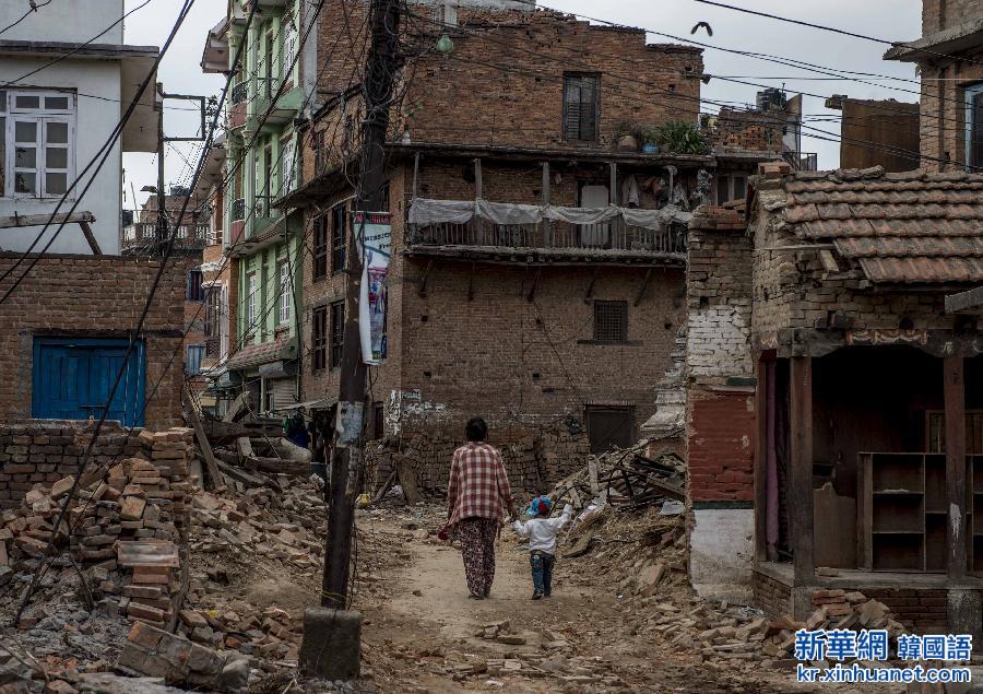 （国际）（8）尼泊尔最新强震已造成61人死亡