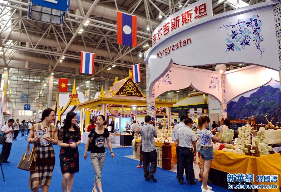 （经济）（1）首届21世纪海上丝绸之路博览会在福州举行