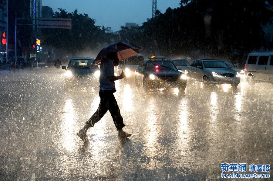 #（生态）（2）广西柳州迎来强降雨