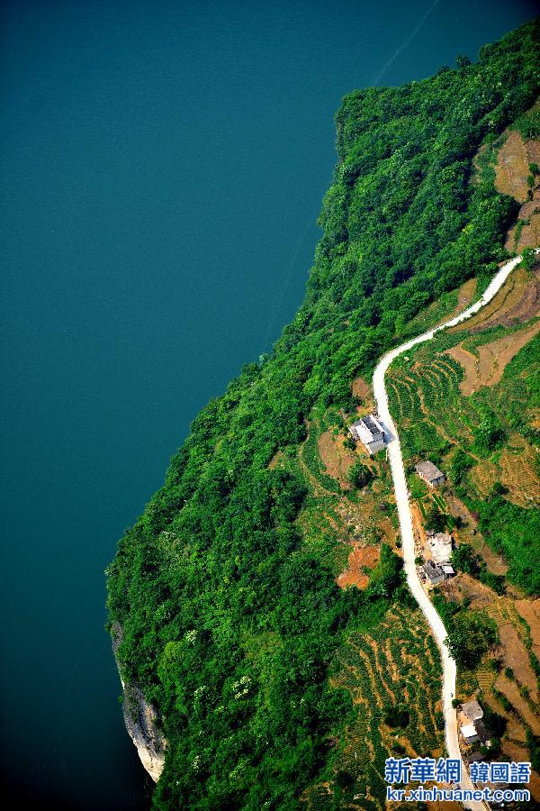 #（美丽中国）（3）湖北清江：一帧山水一幅画