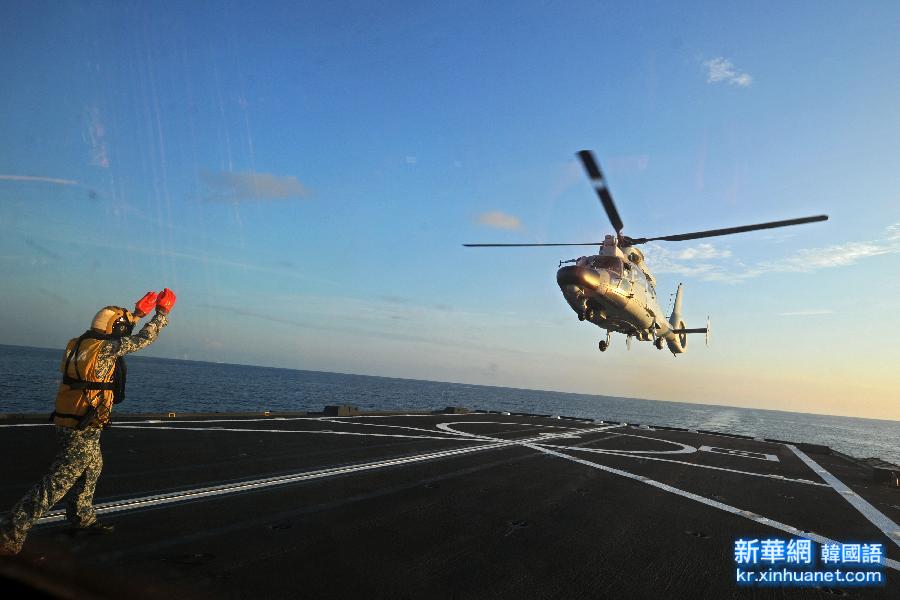 （国际）（2）中新顺利完成首次海上双边军事演习
