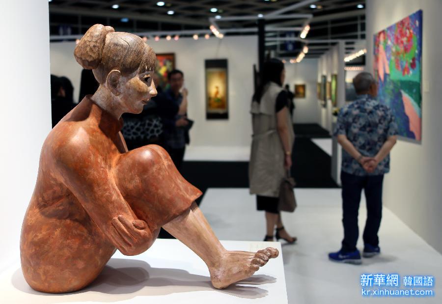 （文化）（4）香港佳士得2015年春拍将呈现总估值逾21亿港币的艺术精品