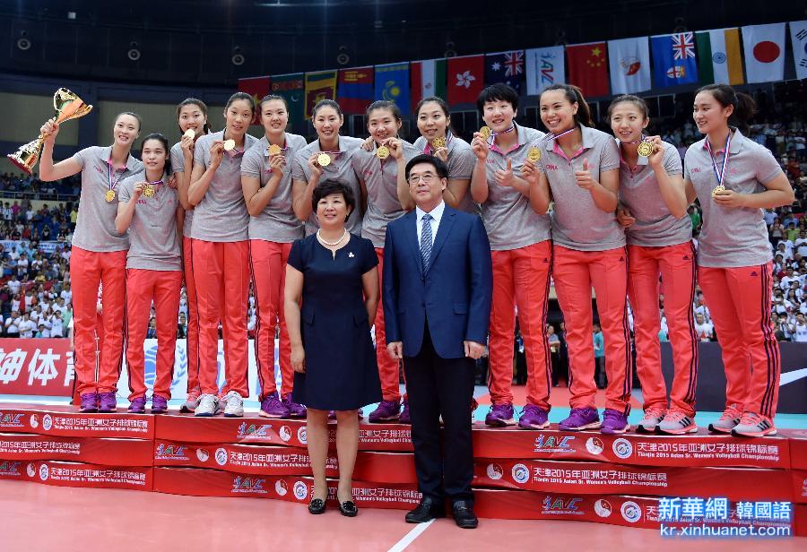 （体育）（18）排球——女排亚锦赛：中国队夺冠