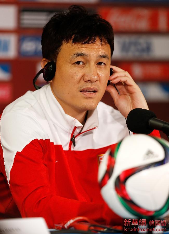 （女足世界杯）（4）足球——中国队举行赛前新闻发布会