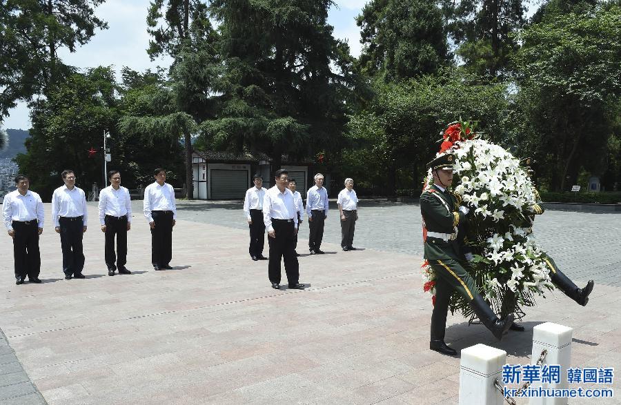 （时政）（3）习近平在贵州调研