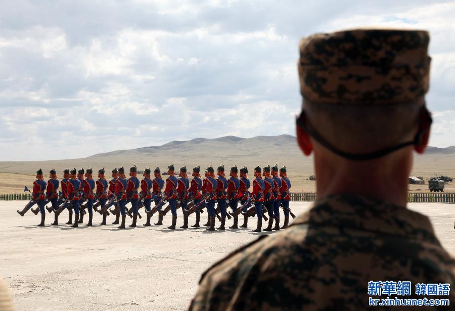 （国际）（2）蒙古国举行“可汗探索－2015”维和军演