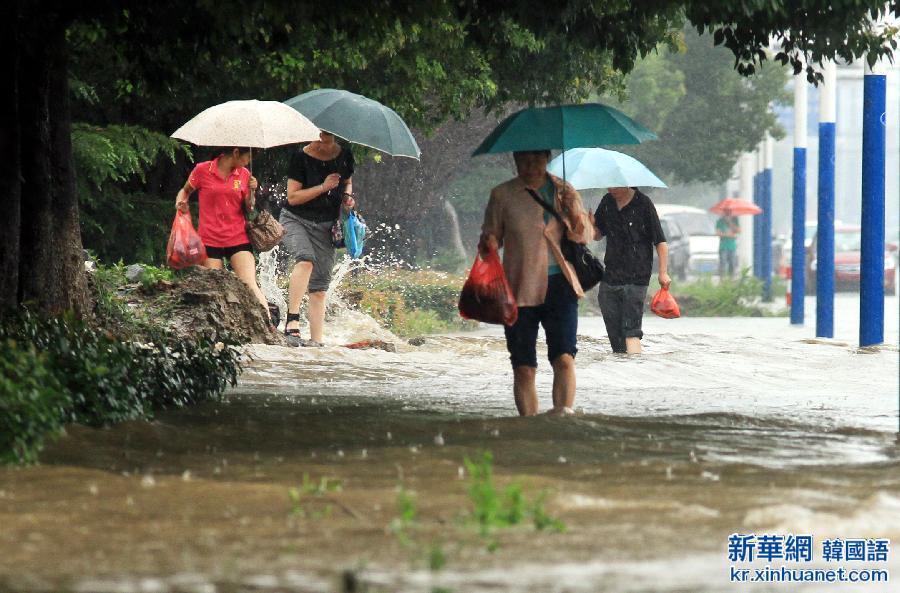 #（生态）（2）江苏暴雨持续 启动重大气象灾害Ⅲ级应急响应