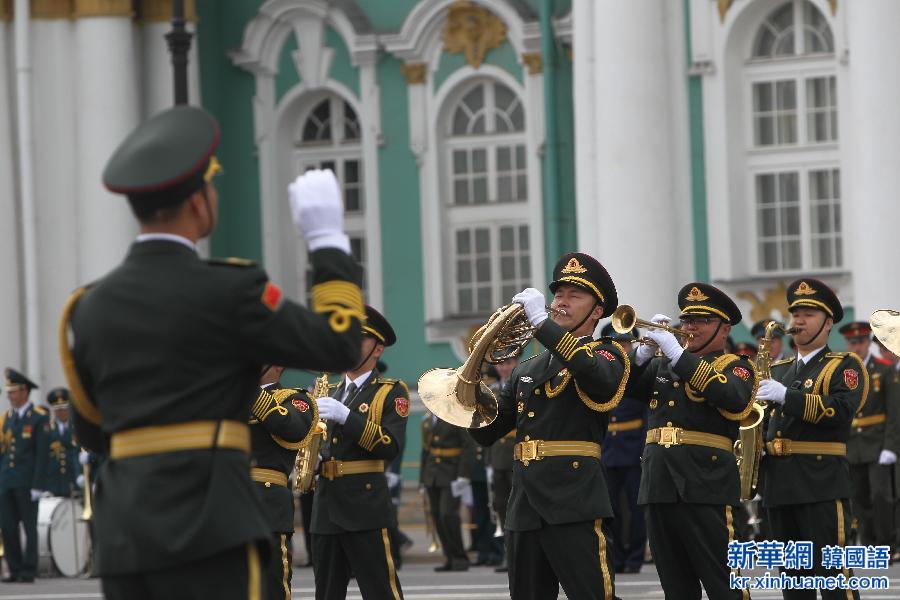 （国际）（3）中国人民解放军军乐团亮相圣彼得堡