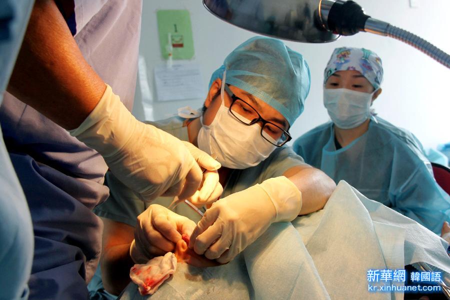 （晚报）（2）西藏部分唇腭裂患儿免费接受治疗