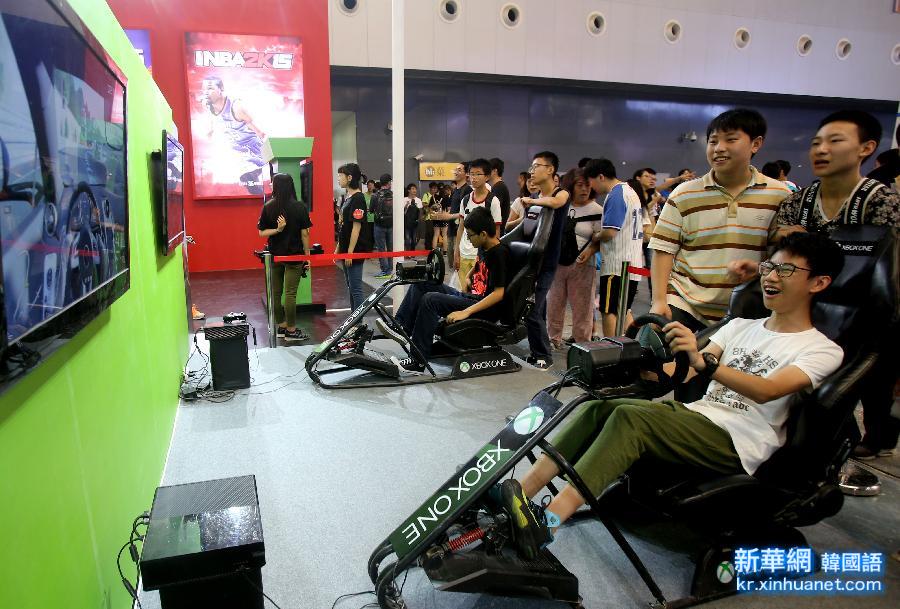 （服务专线）（1）第十一届中国国际动漫游戏博览会在沪开幕