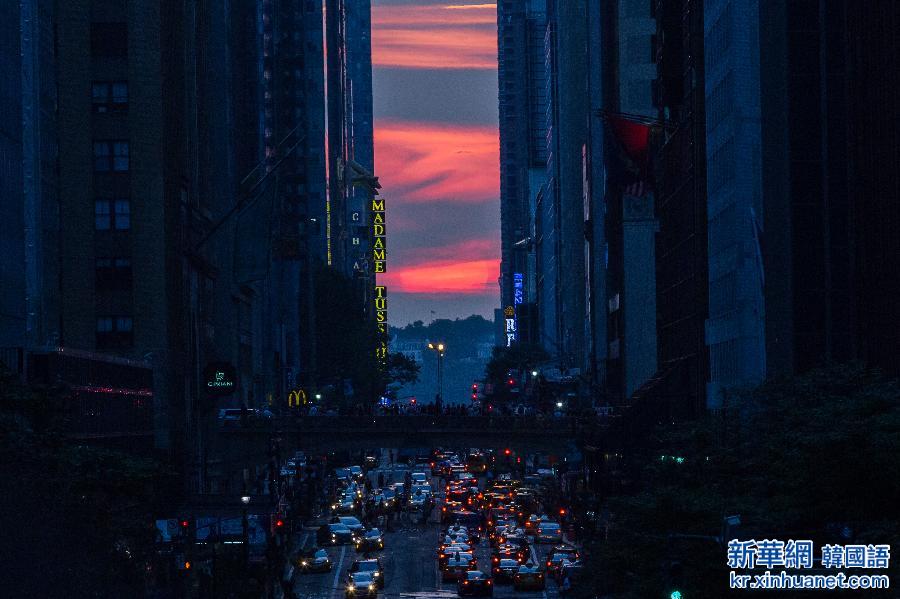 （国际）（2）纽约再现“曼哈顿悬日”美景