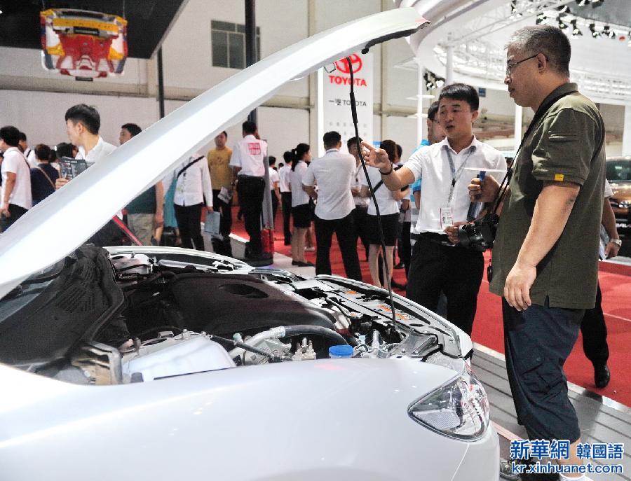 （财经专线）（2）第十二届中国（长春）国际汽车博览会十天成交57.25亿元