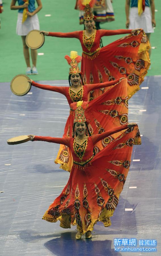 （民族运动会）（32）第十届全国少数民族传统体育运动会开幕式在鄂尔多斯举行