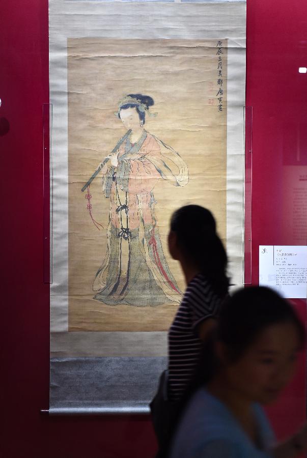 （晚报）（1）《中国古代女性文物大展》亮相南京博物院