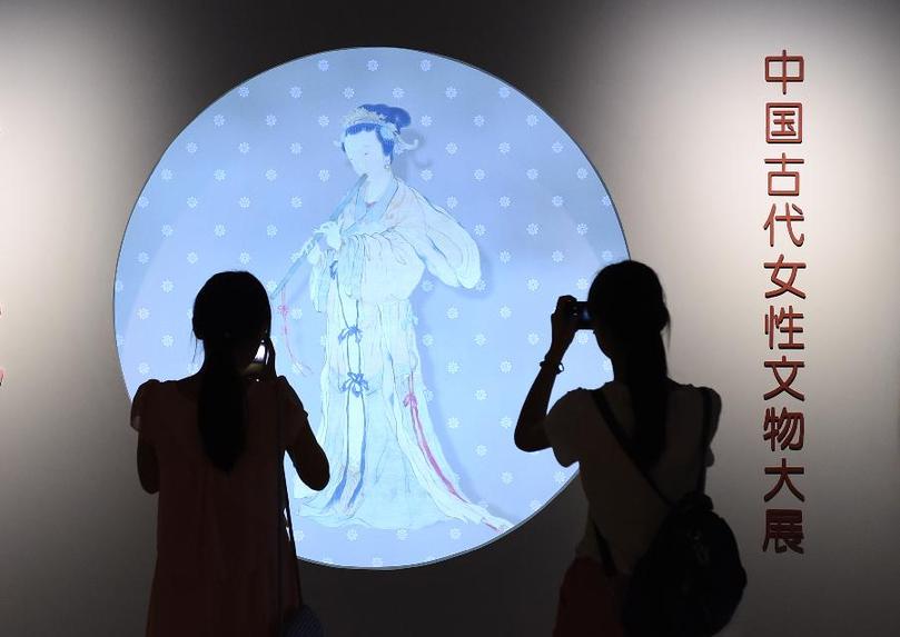 （晚报）（4）《中国古代女性文物大展》亮相南京博物院