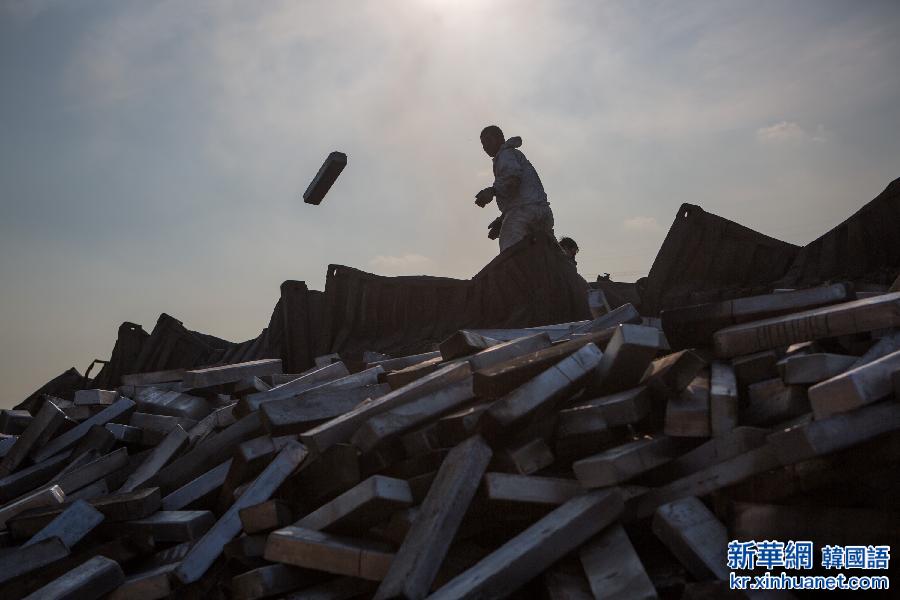 （天津港“8·12”事故）（1）天津港爆炸事故第16天：遇难人数上升至145人