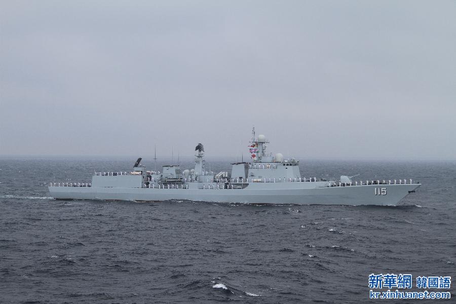 （国际）（2）中俄海军在彼得大帝湾举行联合海上阅兵