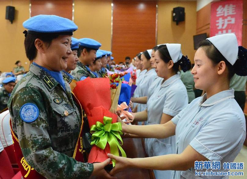 #（社会）（2）中国第18批赴利比里亚维和医疗分队出征