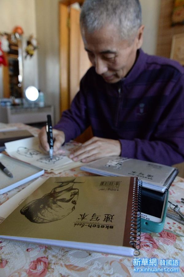（城乡热点）（2）哈尔滨患癌摄影家用画笔对抗“肿瘤君”