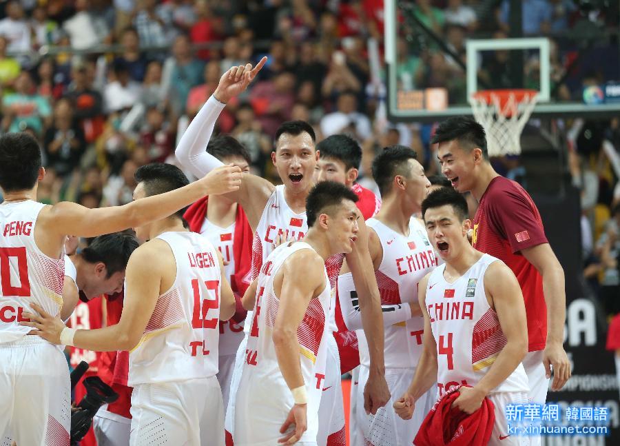（体育）（1）篮球——亚锦赛：中国队晋级决赛