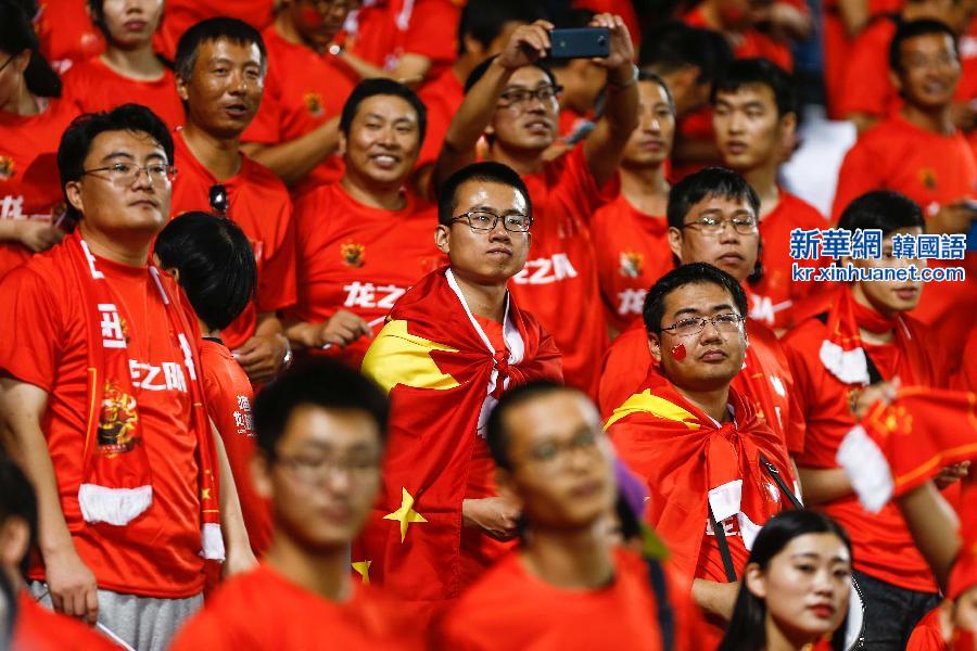 （体育）（14）足球——世预赛：中国不敌卡塔尔