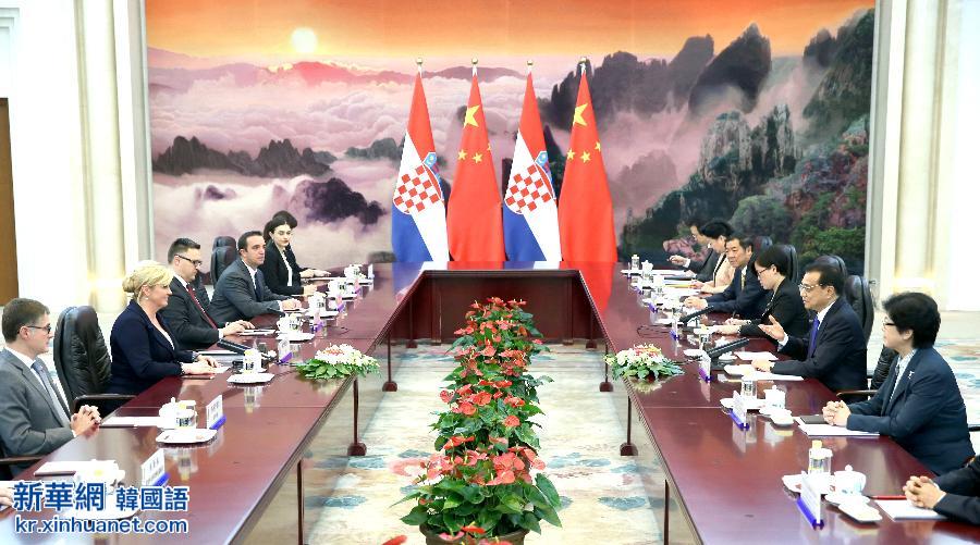 （XHDW）（1）李克强会见克罗地亚总统基塔罗维奇