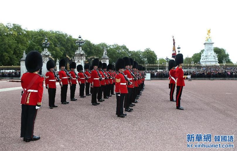 （国际·出访配合）（4）英国皇家卫队换岗仪式