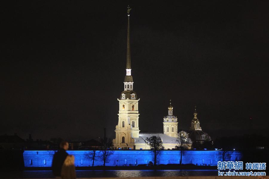 （国际）俄罗斯圣彼得堡亮灯庆祝联合国成立70周年
